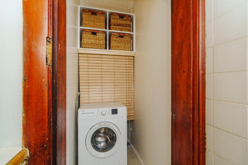 2 Bedroom Property for Sale in Harfield Village Western Cape